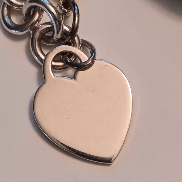 Tiffany & Co Engravable Blank Heart Tag Charm Bracelet in Sterling Silver 8.25" - Picture 3 of 4